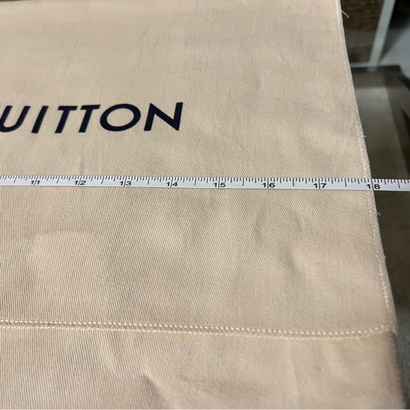 Large Louis Vuitton Dust Bag - Picture 7 of 8
